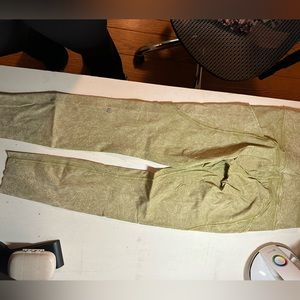 Green Acid-wash Lululemon Leggings (8)